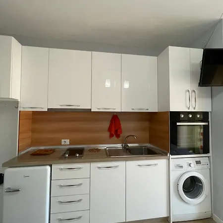 Center Panoramic * 地拉那