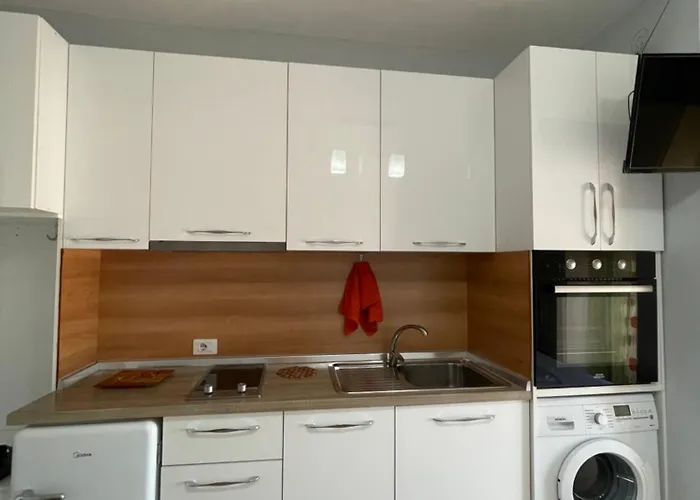 Center Panoramic * Τίρανα